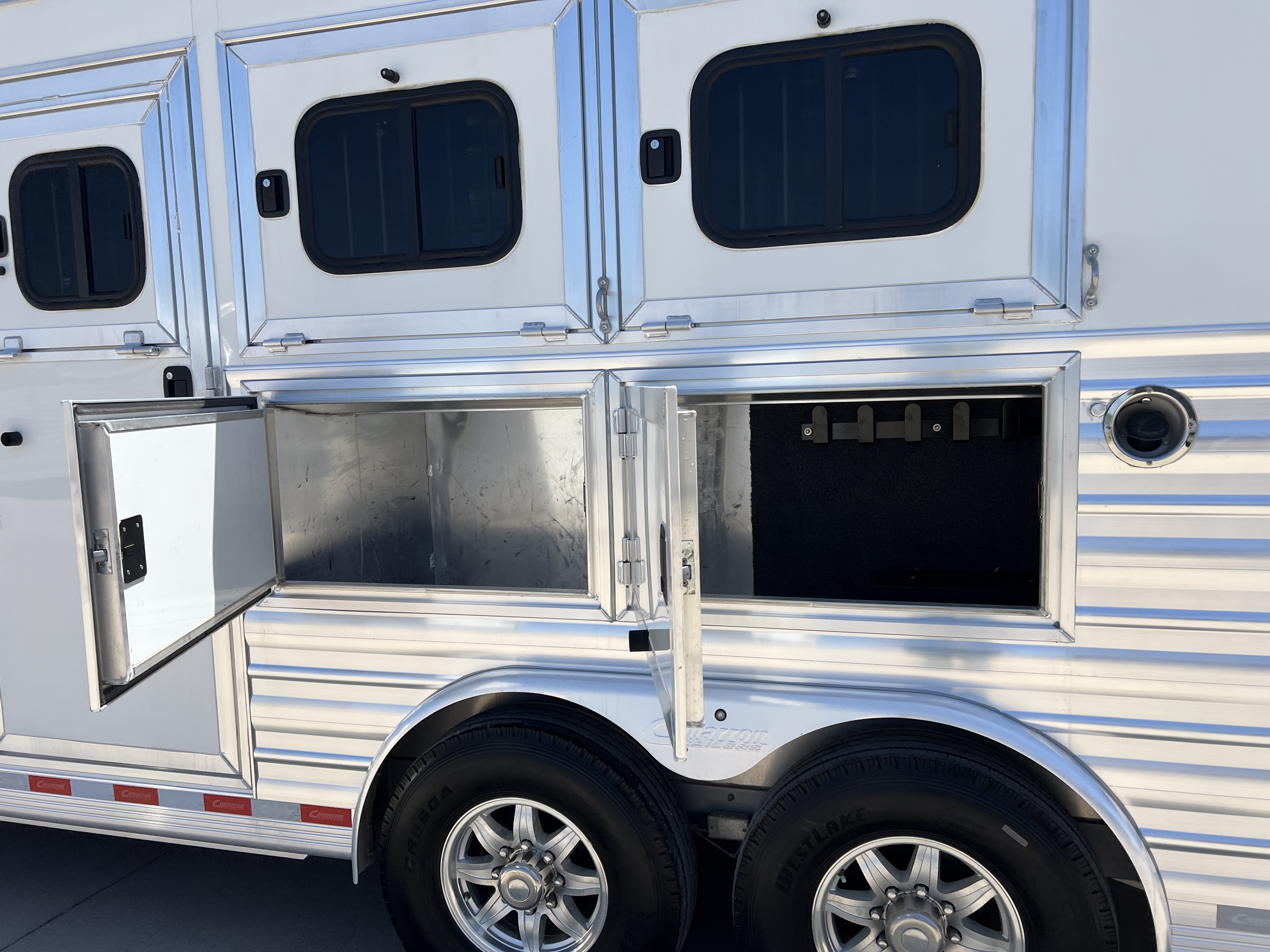 Trailer Photo 4