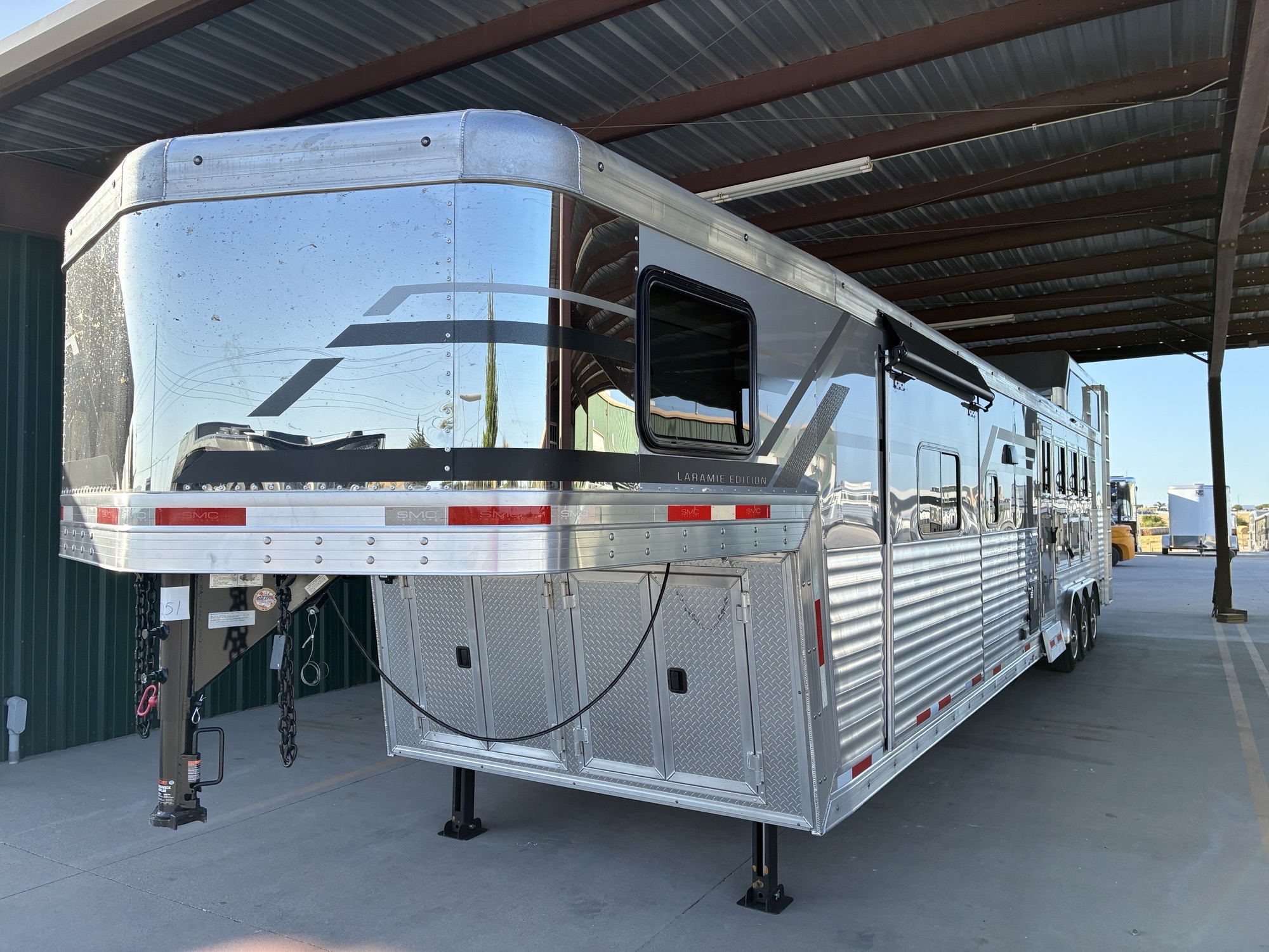2027 SMC Laramie 4 Horse Side Load 17' Living Quarters