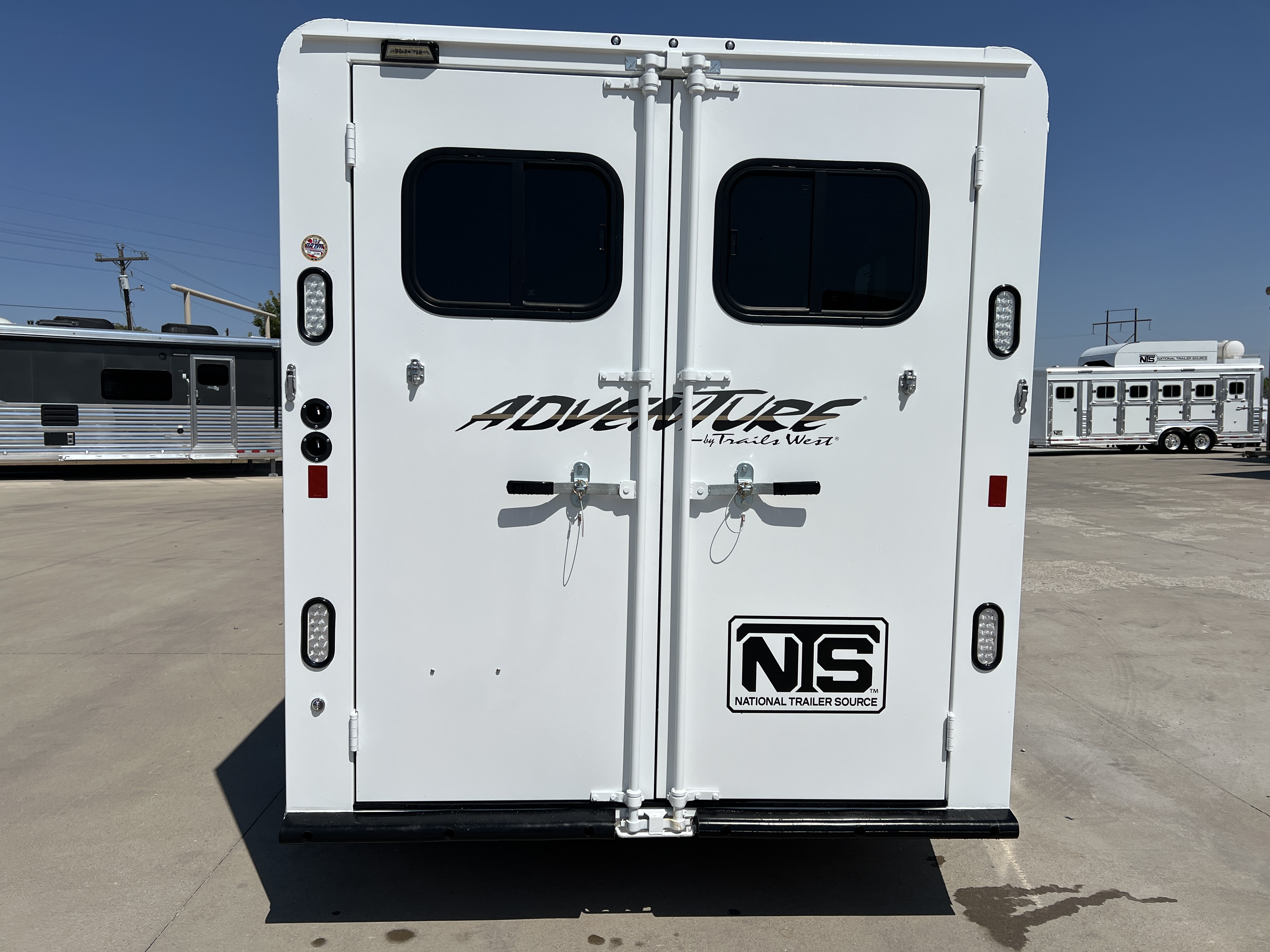 Trailer Photo 2