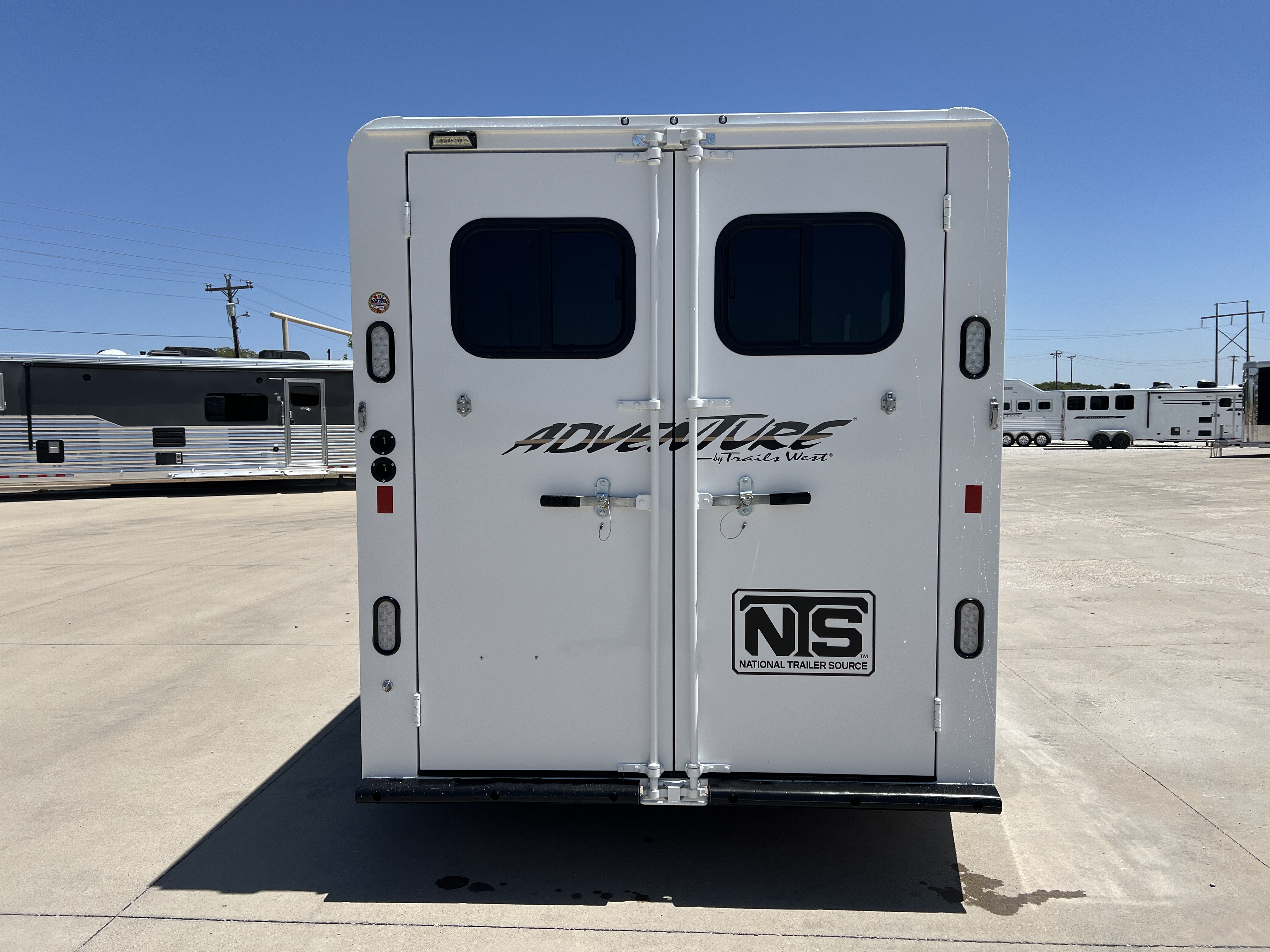 Trailer Photo 2