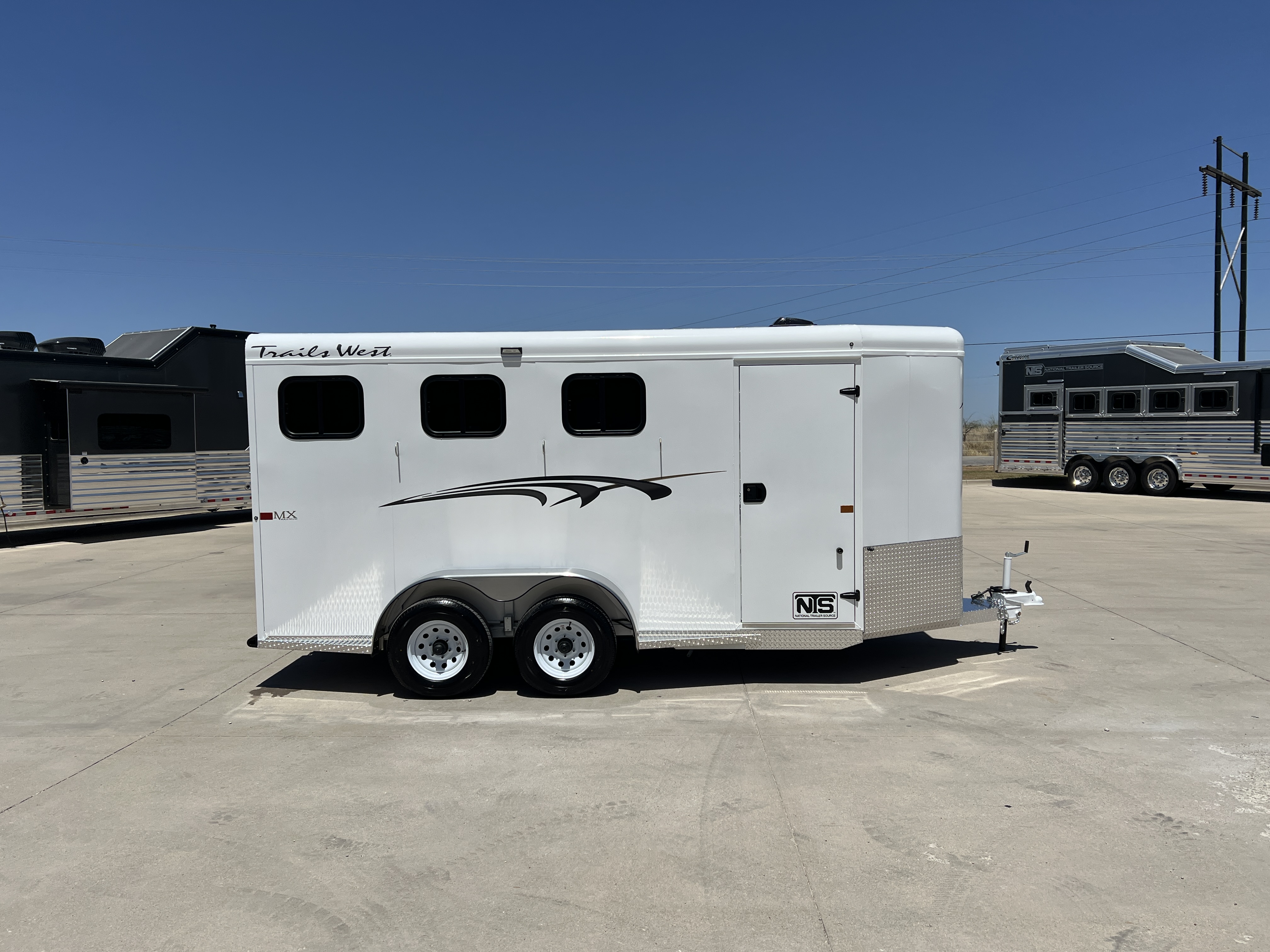 Trailer Photo 17