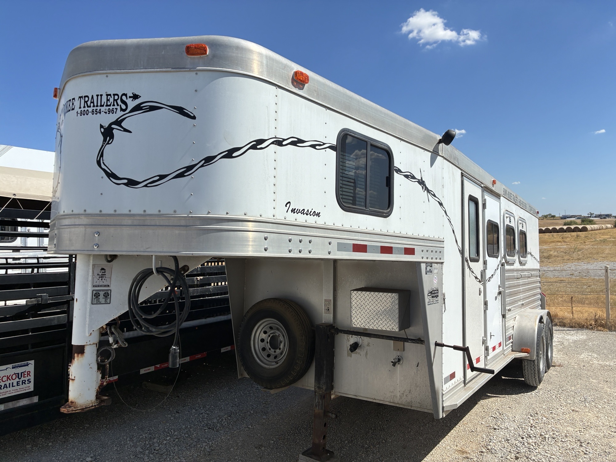 Trailer Photo 2